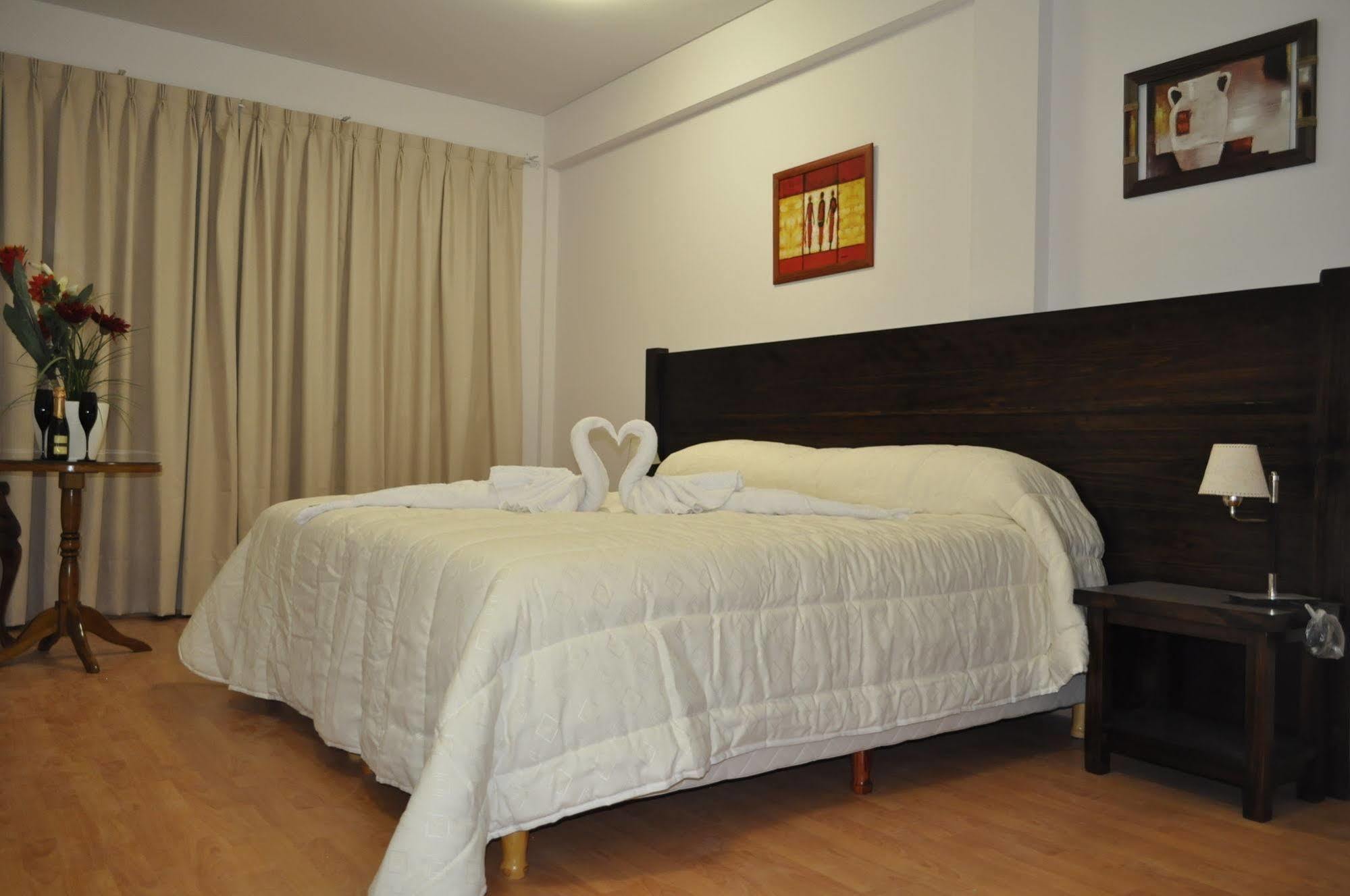 Hotel Las Maras Puerto Madryn Bagian luar foto