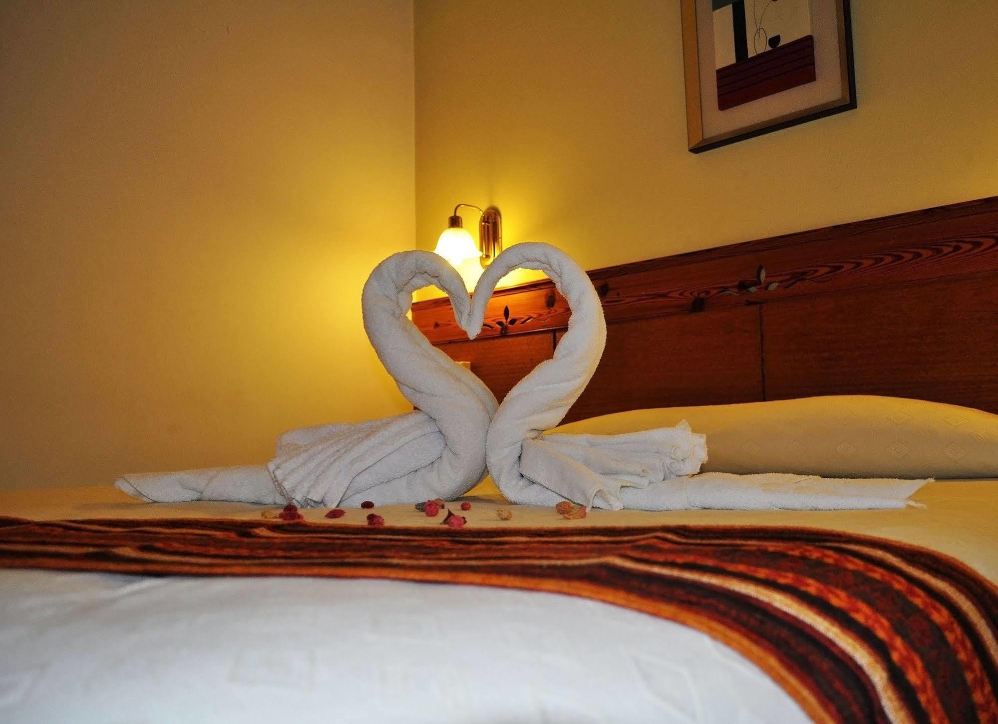 Hotel Las Maras Puerto Madryn Bagian luar foto