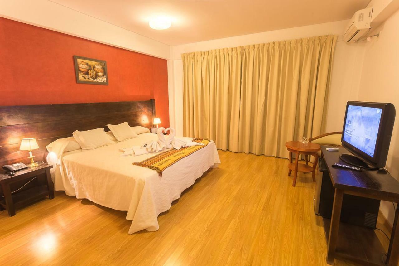 Hotel Las Maras Puerto Madryn Bagian luar foto